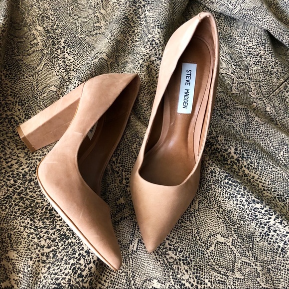 Steve Madden Shoes - Steve Madden Suede Pumps